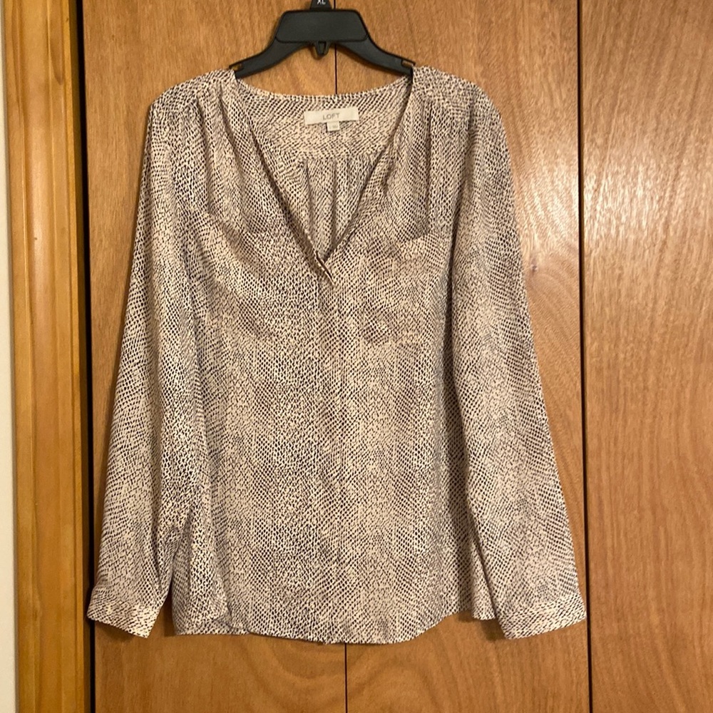 Loft long sleeve shirt
